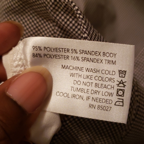 Lady Pinseeker Women's Golf Skirt - Picture 6 of 16